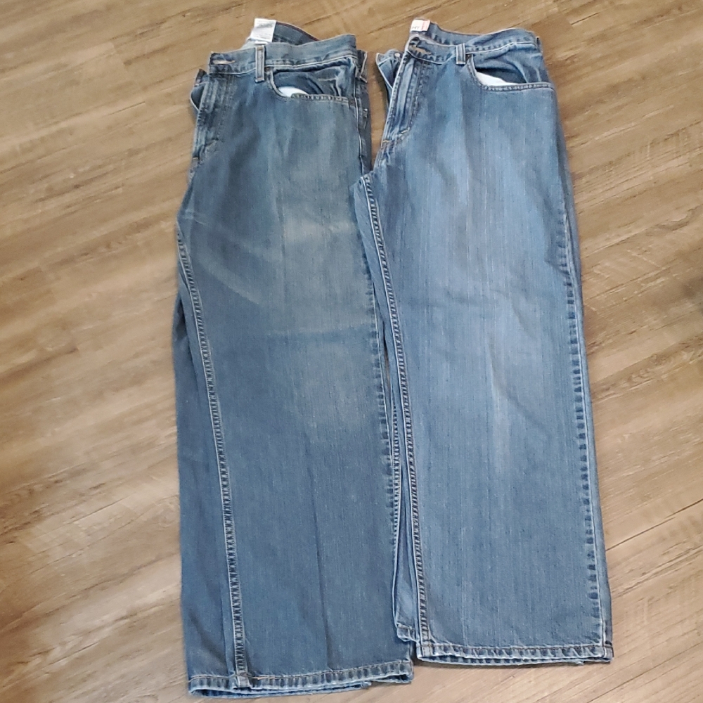 Levi's Relaxed Fit Men's Jeans in Light Blue Wash